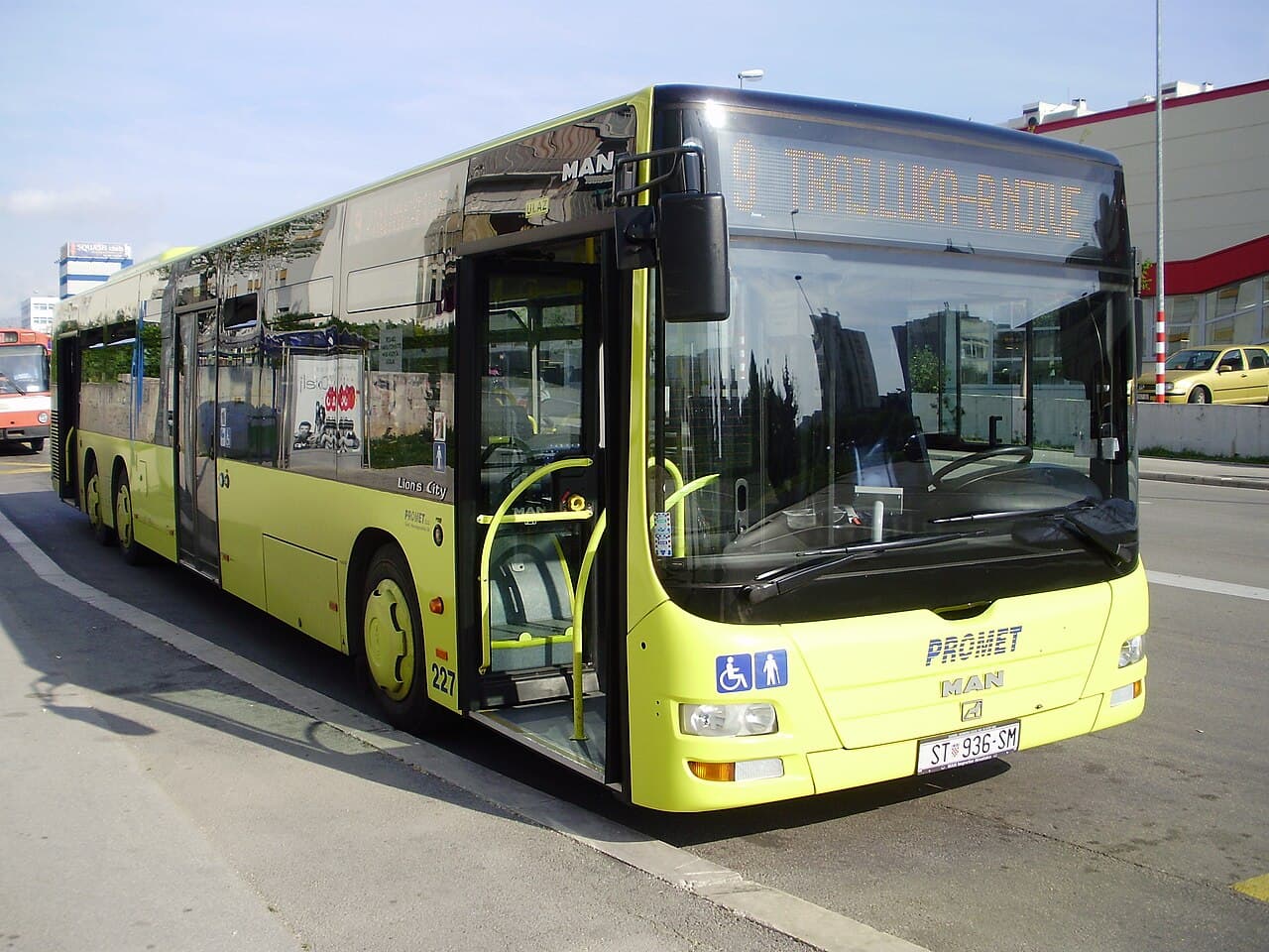 A Promet Split city bus on a street in Split